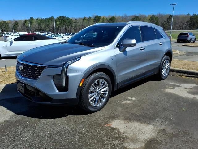 2025 Cadillac XT4 FWD 4dr Premium Luxury