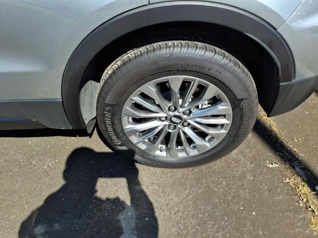 2025 Cadillac XT4 FWD 4dr Premium Luxury