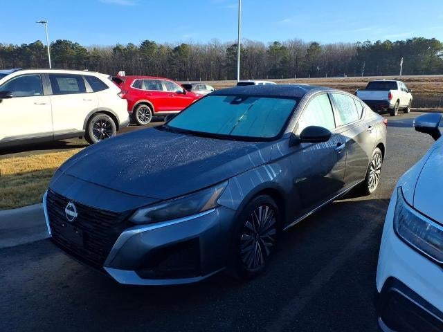2024 Nissan Altima 2.5 SV Sedan