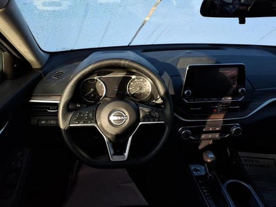 2024 Nissan Altima 2.5 SV Sedan