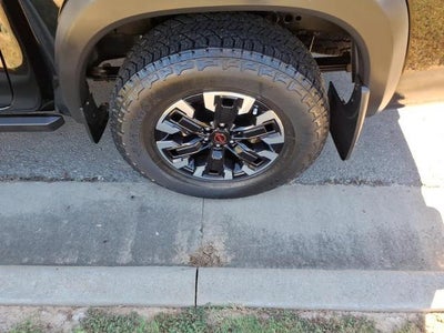 2023 Nissan Frontier Crew Cab 4x4 PRO-4X Auto