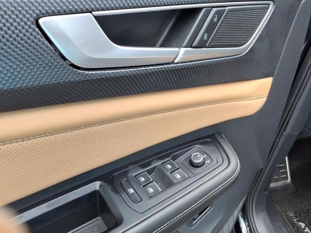 2024 Volkswagen Atlas Cross Sport 2.0T SEL R-Line 4MOTION