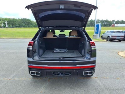 2024 Volkswagen Atlas Cross Sport 2.0T SEL R-Line 4MOTION
