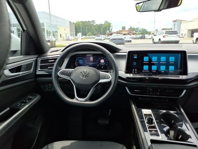 2025 Volkswagen Atlas Cross Sport 2.0T SE w/Technology 4MOTION