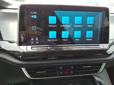 2025 Volkswagen Atlas Cross Sport 2.0T SE w/Technology 4MOTION
