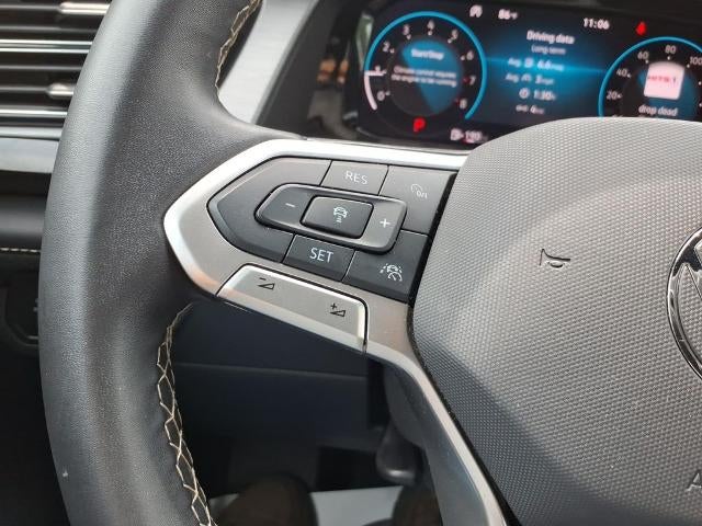 2025 Volkswagen Atlas Cross Sport 2.0T SE w/Technology 4MOTION