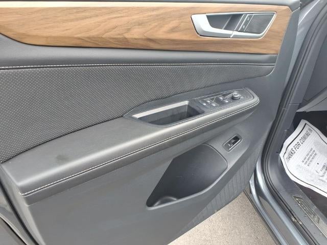 2025 Volkswagen Atlas 2.0T SE w/Technology 4MOTION