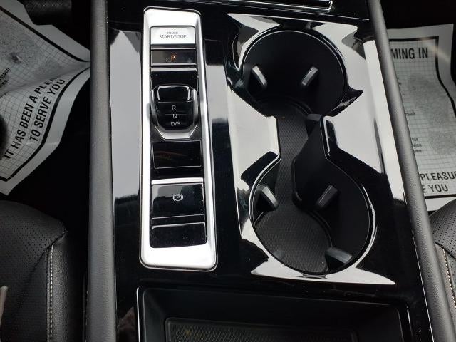 2025 Volkswagen Atlas 2.0T SE w/Technology 4MOTION