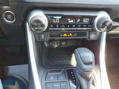 2025 Toyota RAV4 XLE FWD (GS)