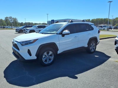 2025 Toyota RAV4 XLE FWD (GS)