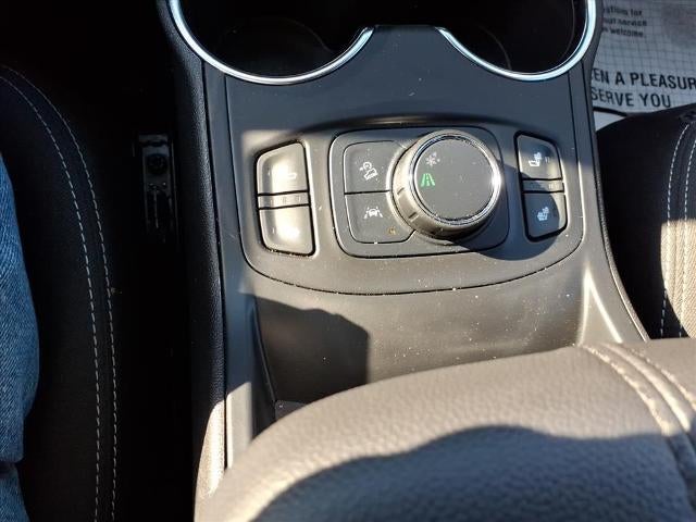 2024 GMC Terrain FWD 4dr SLE