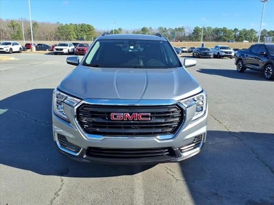 2024 GMC Terrain FWD 4dr SLE