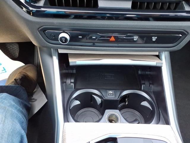 2025 BMW 330i Sedan