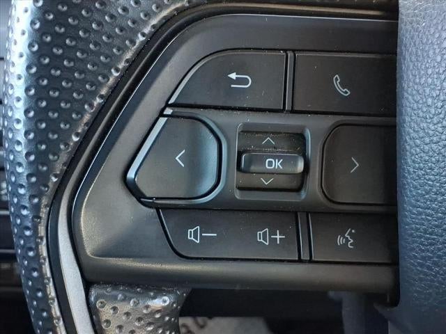 2025 Toyota Tacoma 4WD 4WD SR Double Cab 5' Bed AT (GS)