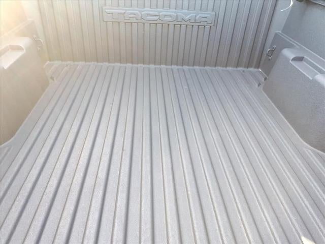 2025 Toyota Tacoma 4WD 4WD SR Double Cab 5' Bed AT (GS)