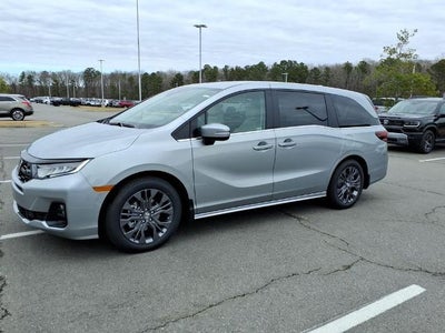 2026 Honda Odyssey Touring Auto