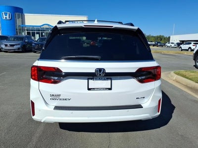 2027 Honda Odyssey Elite Auto
