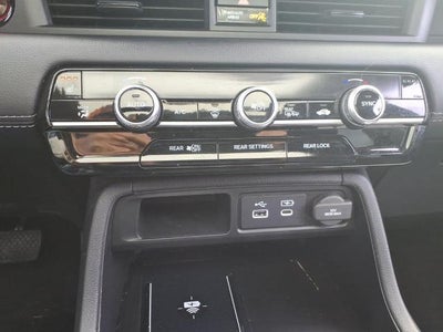 2023 Honda Pilot Touring 2WD