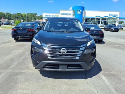 2025 Nissan Rogue FWD SV
