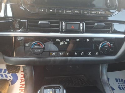 2025 Nissan Pathfinder SL 2WD