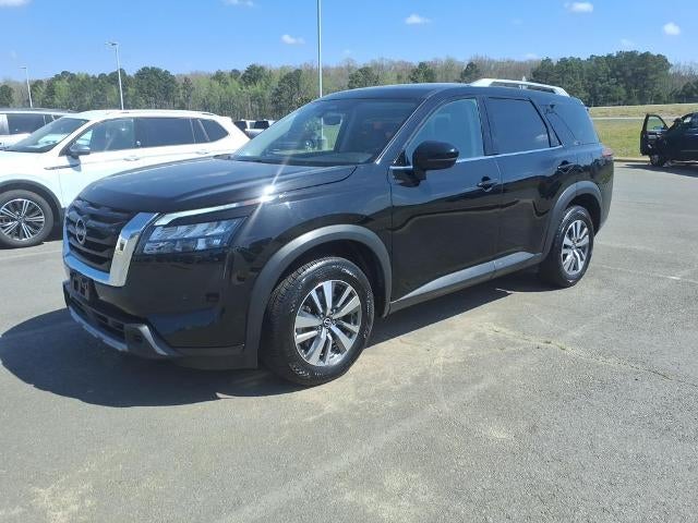 2025 Nissan Pathfinder SL 2WD