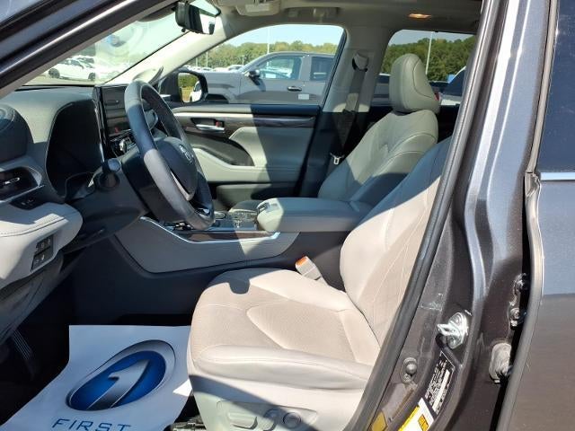 2023 Toyota Highlander Platinum FWD (Natl)