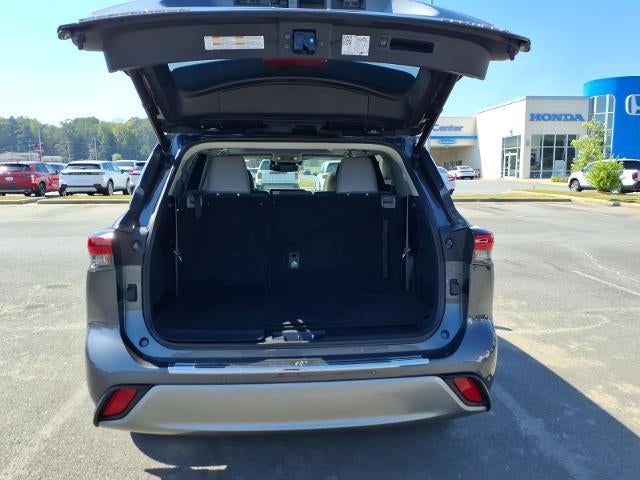 2023 Toyota Highlander Platinum FWD (Natl)
