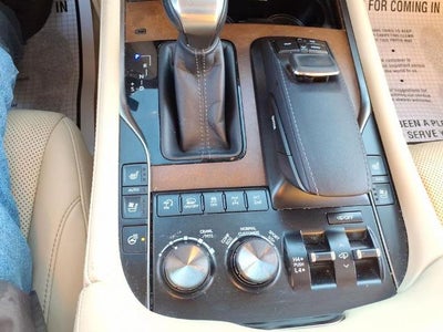 2016 Lexus LX 570 4WD 4dr
