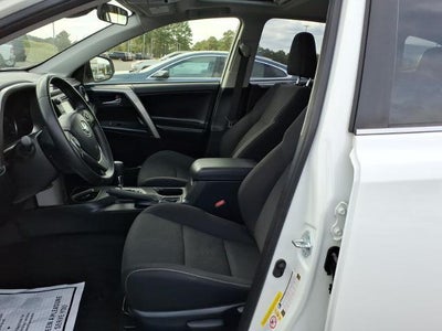 2018 Toyota RAV4 XLE FWD (GS)