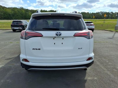 2018 Toyota RAV4 XLE FWD (GS)