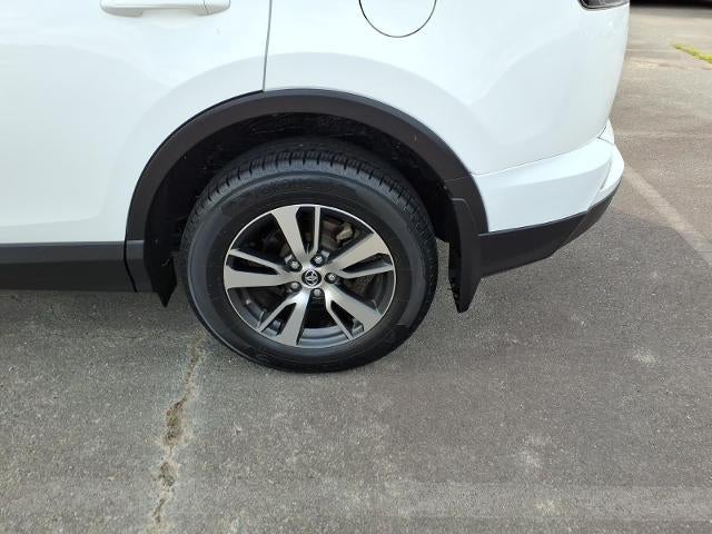 2018 Toyota RAV4 XLE FWD (GS)