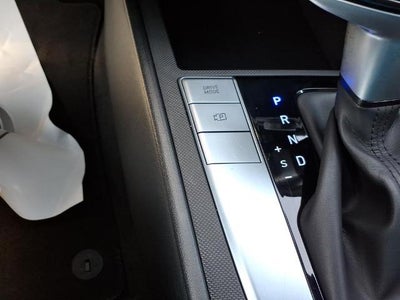 2025 Hyundai ELANTRA SE IVT