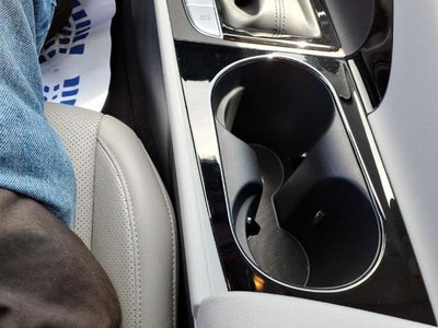 2025 Hyundai ELANTRA Limited IVT