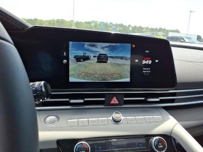 2025 Hyundai ELANTRA Limited IVT