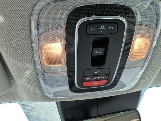 2025 Hyundai ELANTRA Limited IVT