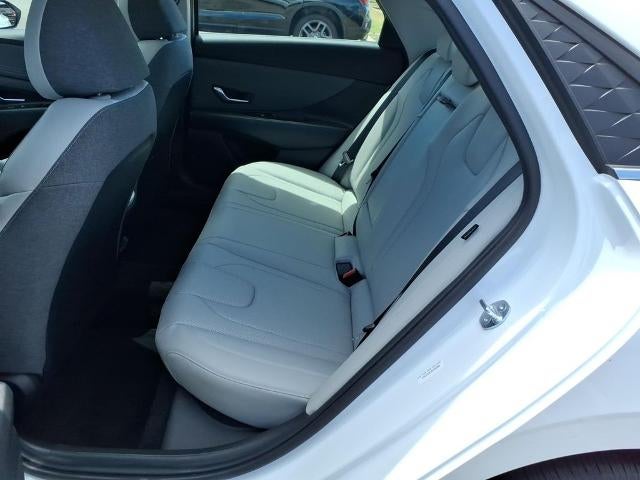 2025 Hyundai ELANTRA Limited IVT