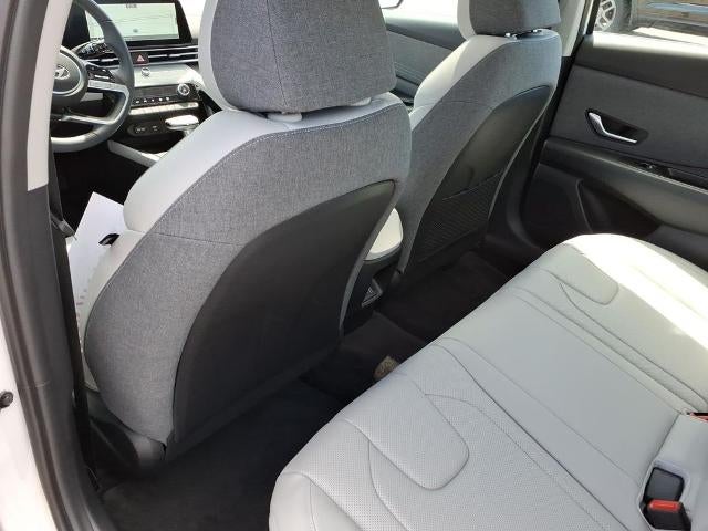 2025 Hyundai ELANTRA Limited IVT
