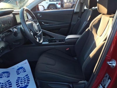 2025 Hyundai ELANTRA SEL Convenience IVT